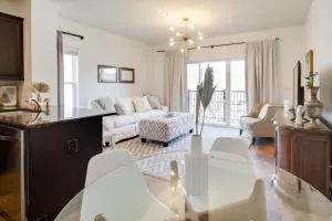 Walkable Lynchburg Condo with Private Balcony - Gladstone