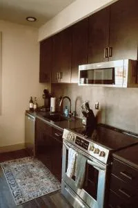 Modern State 209 Just Blocks Away From The Bay - Cherry Bend