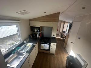 4 Bed 10 Berth Caravan Seawick Holiday Park