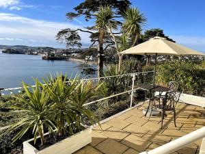 180° Water View Apartment - Simply Amazing