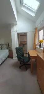Merton House, fully serviced studio apartment - 莫尔西