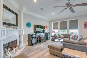 Pet-Friendly Port Arthur Retreat with Fishing Pier!