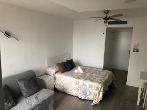 TORREMOLINOS CARIHUELA 1ª LINEA PLAYA