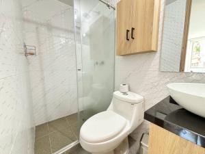 Moderno Apto 2HA, Central con Wifi5G