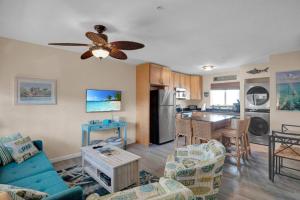 1B 2Ba Seaside Getaway Pool Oceanside