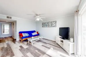 Bridge Point I 24 - Devil Island