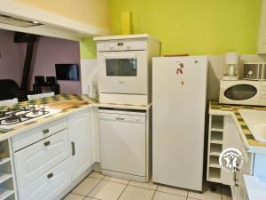 Maisons de vacances Gite Montjean, 3 pieces, 5 personnes - FR-1-600-39 : photos des chambres
