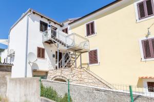 Apartments by the sea Baska, Krk - 22412