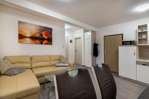 Apartments with parking space Baska, Krk - 22416