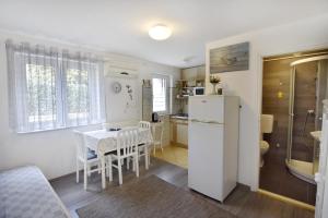 Apartments by the sea Umag - 22536