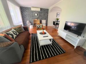 Holiday house In between the Mountain and Westfield