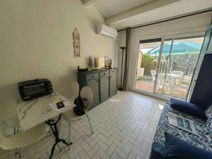 Studio alcôve 4 pers, parking, clim à 20m de la plage - FR-1-607-184