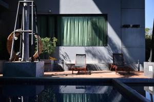 Luxury Modern Garden View Apartment