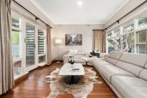 Bellevue Heights HolidayHome - Flinders Uni & Med - Windy Corner