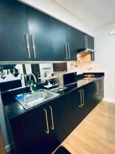 Paris Themed Condo in BGC (by The Fort Strip)