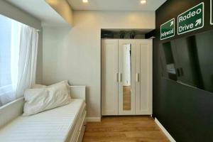 California Themed Condo in BGC