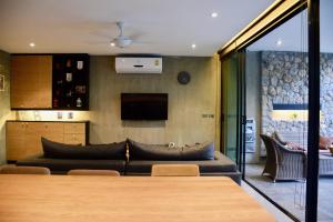 Villa Papaya @ Kamala Beach