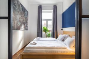 Glam Central Apartment