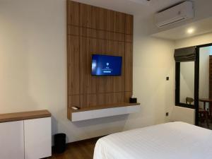 Urbanview Hotel Nardis Living near UMY