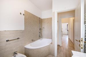 Casa al Ponte dei Marmi - few KM to sea - Happy Rentals