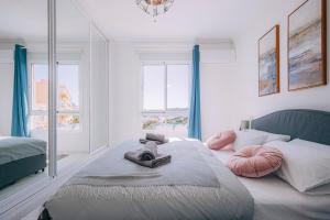 Sea view gem in Torremolinos
