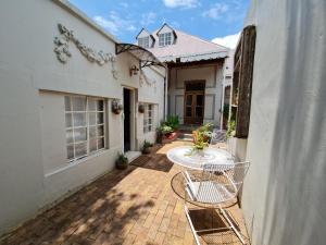 Hill Manor Room 1 Self catering unit