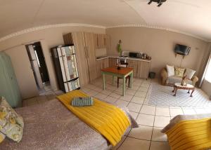 Hill Manor Room 1 Self catering unit