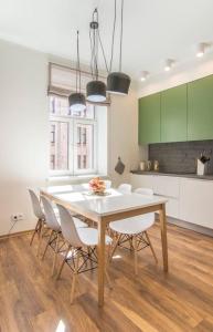 Design apartment, 2 en-suite rooms - very central