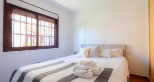 Club Salino Hideaway-Your Peaceful Retreat with Pool in Torrevieja