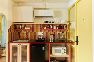 Funky Studios in Central Saigon by CIRCADIAN