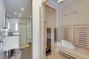 Palm house Sauna city center ideal Insead