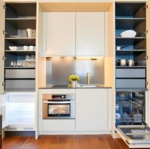 Lisbon Finestay 8 Building apt with balcony and city view