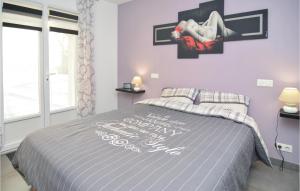 Nice Home In Saint-Gilles