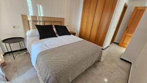 Frente al Mar Cala de Finestrat.