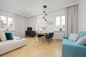 Plac Zamkowy Apartment in Warsaw by Rent like home