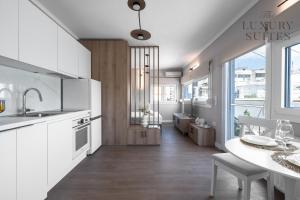 Nephele Jacuzzi Suites, The Luxury Suites