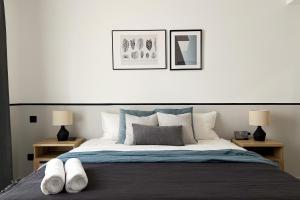 FavDubai presents 2BR apartment in The Heart of JBR and Dubai Marina 150 m to JBR Beach with famous Ain Dubai view the biggest ferris wheel in the world Swimming pool access, air-conditioned gym, free parking & Housekeeping