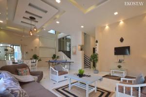 EKO STAY (Gold) - BLUE PEBBLE VILLA