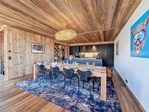 Chalet Haut de Gamme avec Spa et Salle de Cinéma, au Pied des Pistes des 3 Vallées - FR-1-344-1208