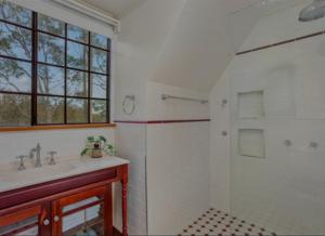 Riverside vintage home