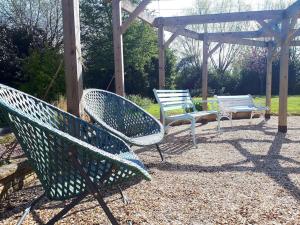 Host & Stay - Clara Cottage