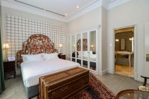 monarch hotel