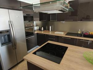 Appartement 4 pièces avec piscine, climatisation et accès plage à Sainte-Maxime - FR-1-780-34