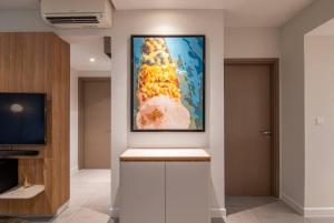 Luxury 2 or 3BR Apartment in Dist 1, Pool and airport pickup