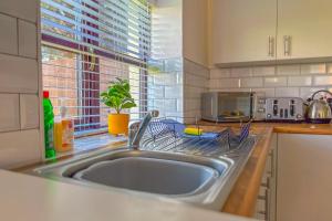 Snug, Dog Friendly, Country Cottage