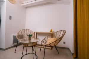 Sejours chez l'habitant Mas Saint Laurent : Appartement avec Terrasse