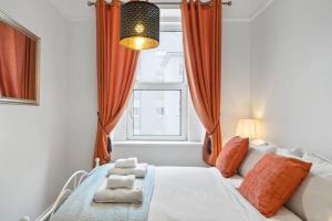 Modern Flat on The Hoe w Private Parking