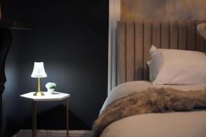 Modern spacious 6 bed in Central Plymouth with Parking