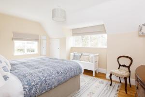 Newly Renovated Cottage 150m from Waterfront