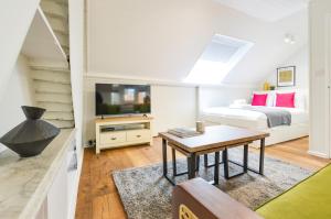 Split Level Studio at West Hampstead by Concept Apartments